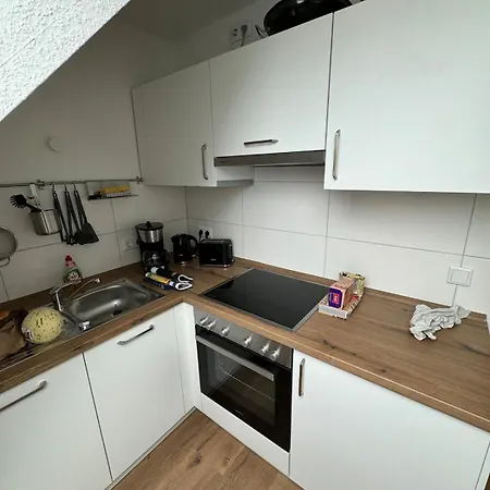 Sunny Attic Apartment *